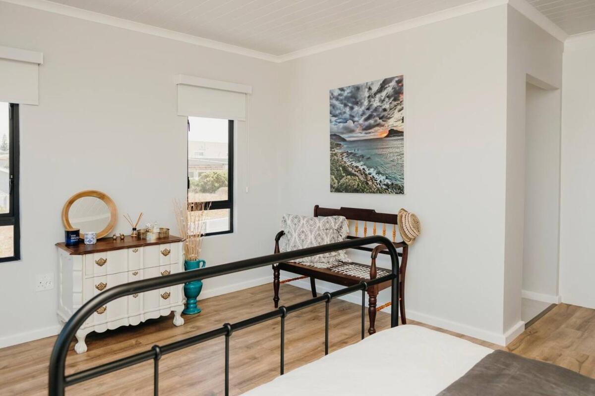 Ocean View 4-Bed Getaway On Pearly Beach Eksteriør bilde